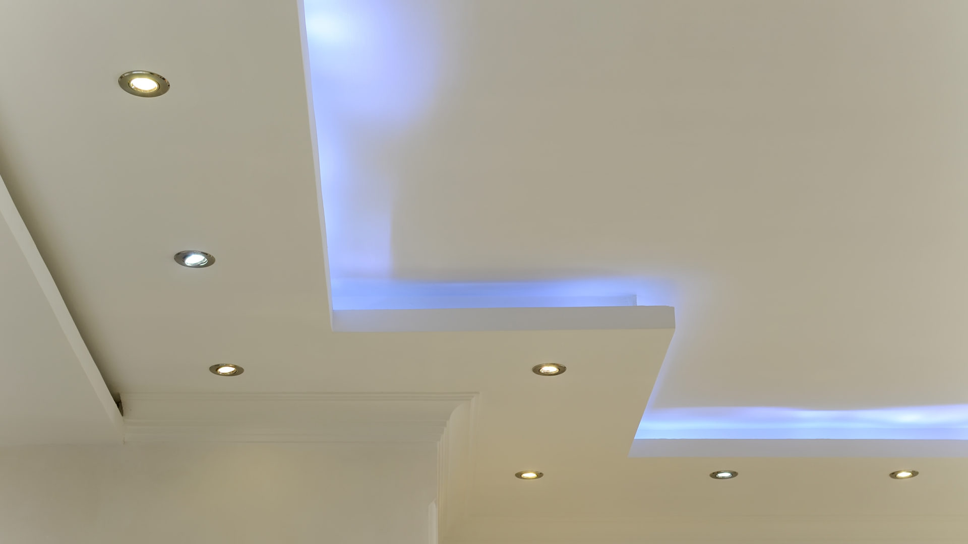 living room ceiling halogen spots